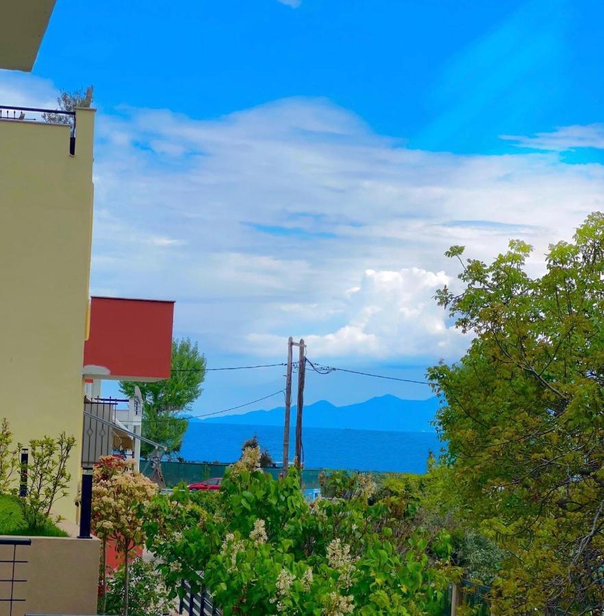 Kalamitsa Apartment By The Beach Kavala Exterior foto